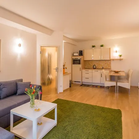 Appartamento 1, Rothenburger Strasse
